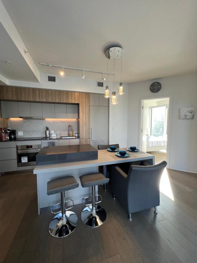 Beautiful One Bedroom Downtown Condo With Pool And Free Parking Montreal Exterior photo